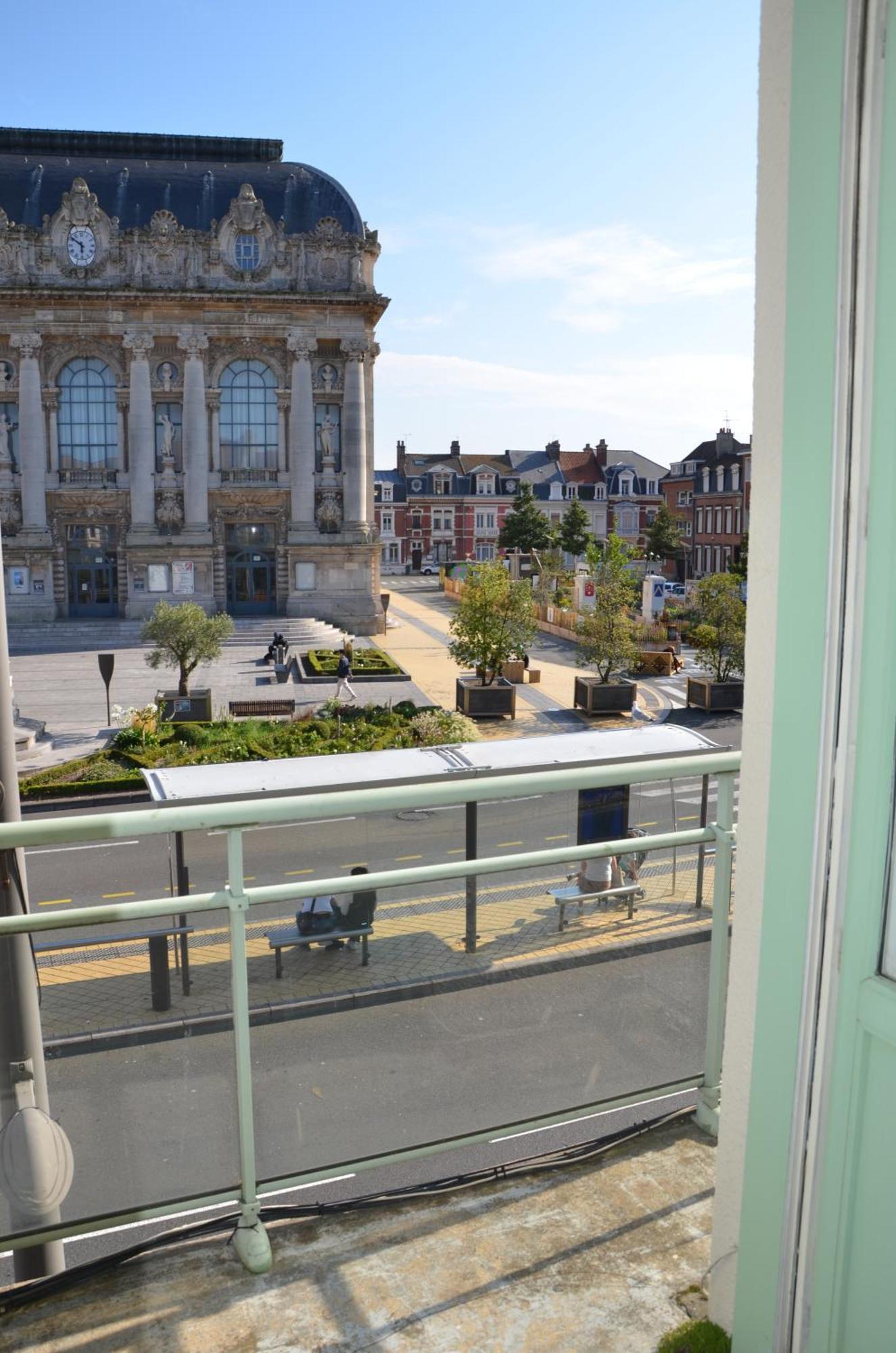 Apartamento Le Gambetta Theatre De Calais Exterior foto